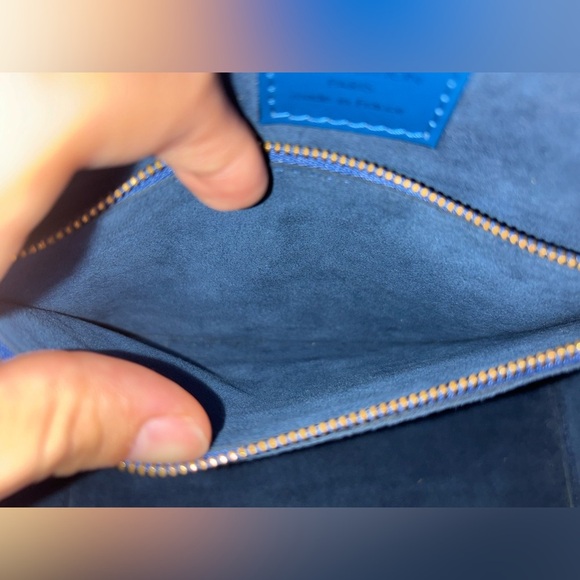 Louis Vuitton Blue Epi Pont Neuf With Chain & Lock 317 - Picture 7 of 12